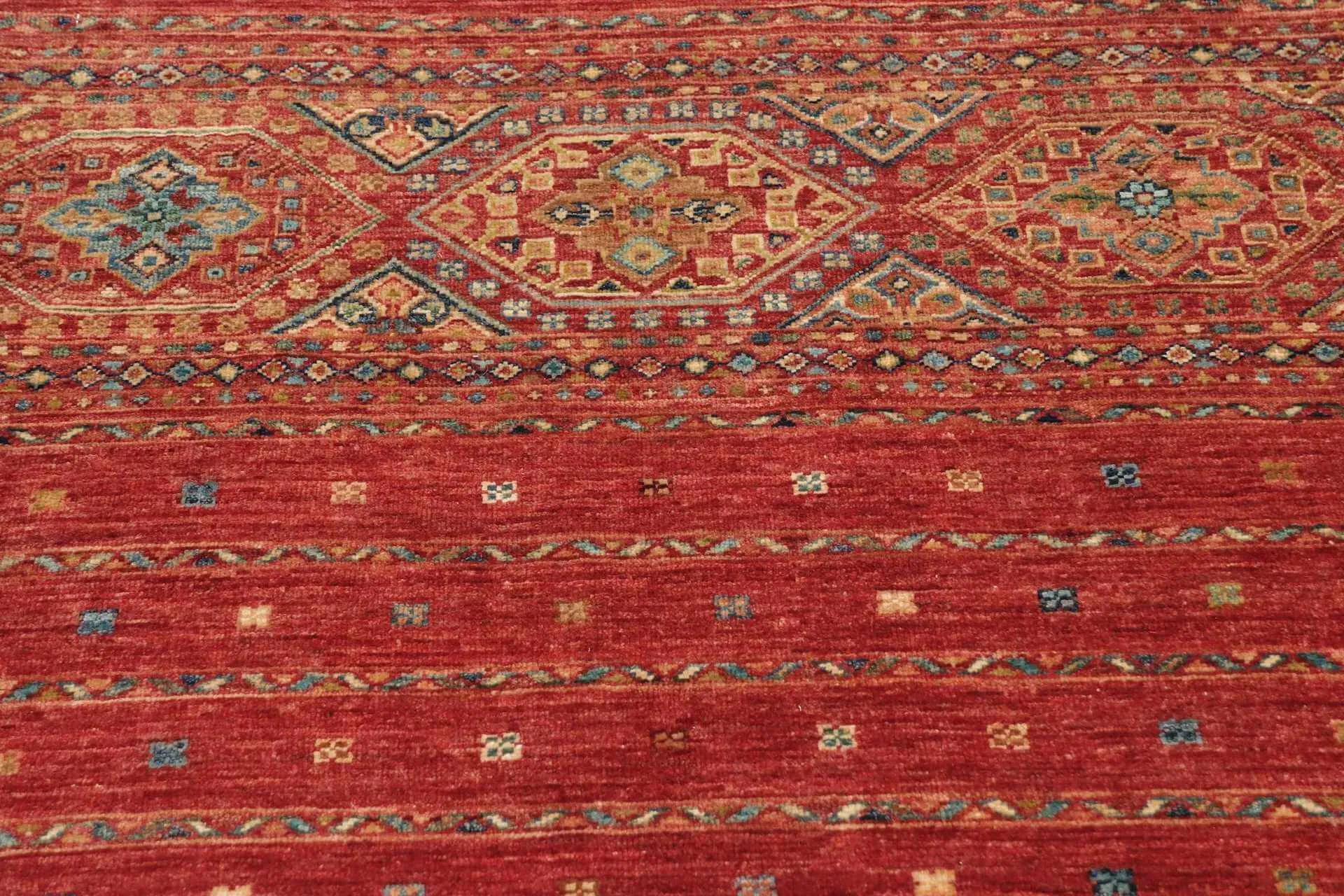 Afghan Teppich Rubin Red, handgeknüpftes Unikat, Schurwolle, 099 x 153 cm, Detailansicht