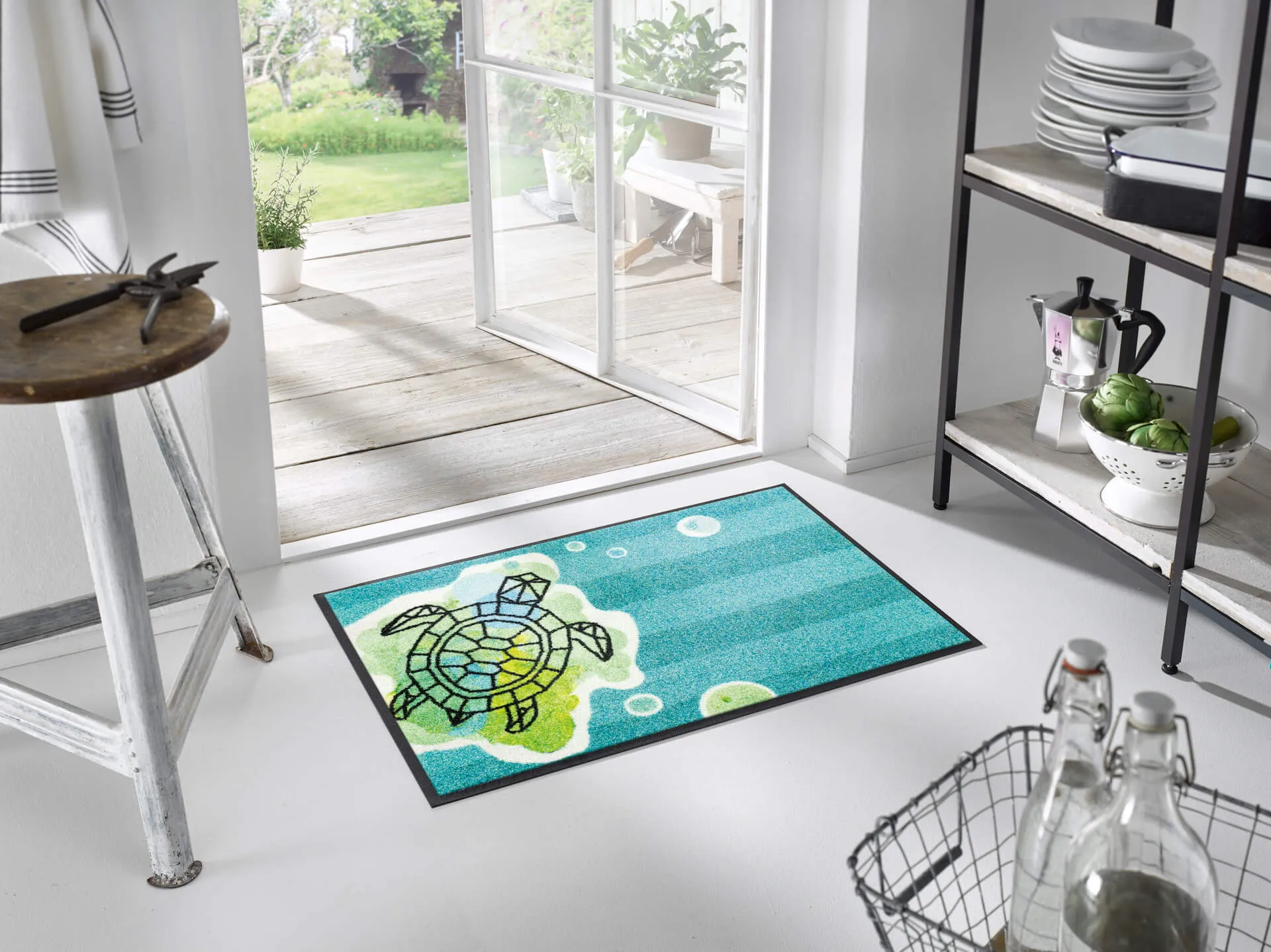 Fußmatte Turtle Splash, Wash & Dry Design, 050 x 075 cm, Interieurbild