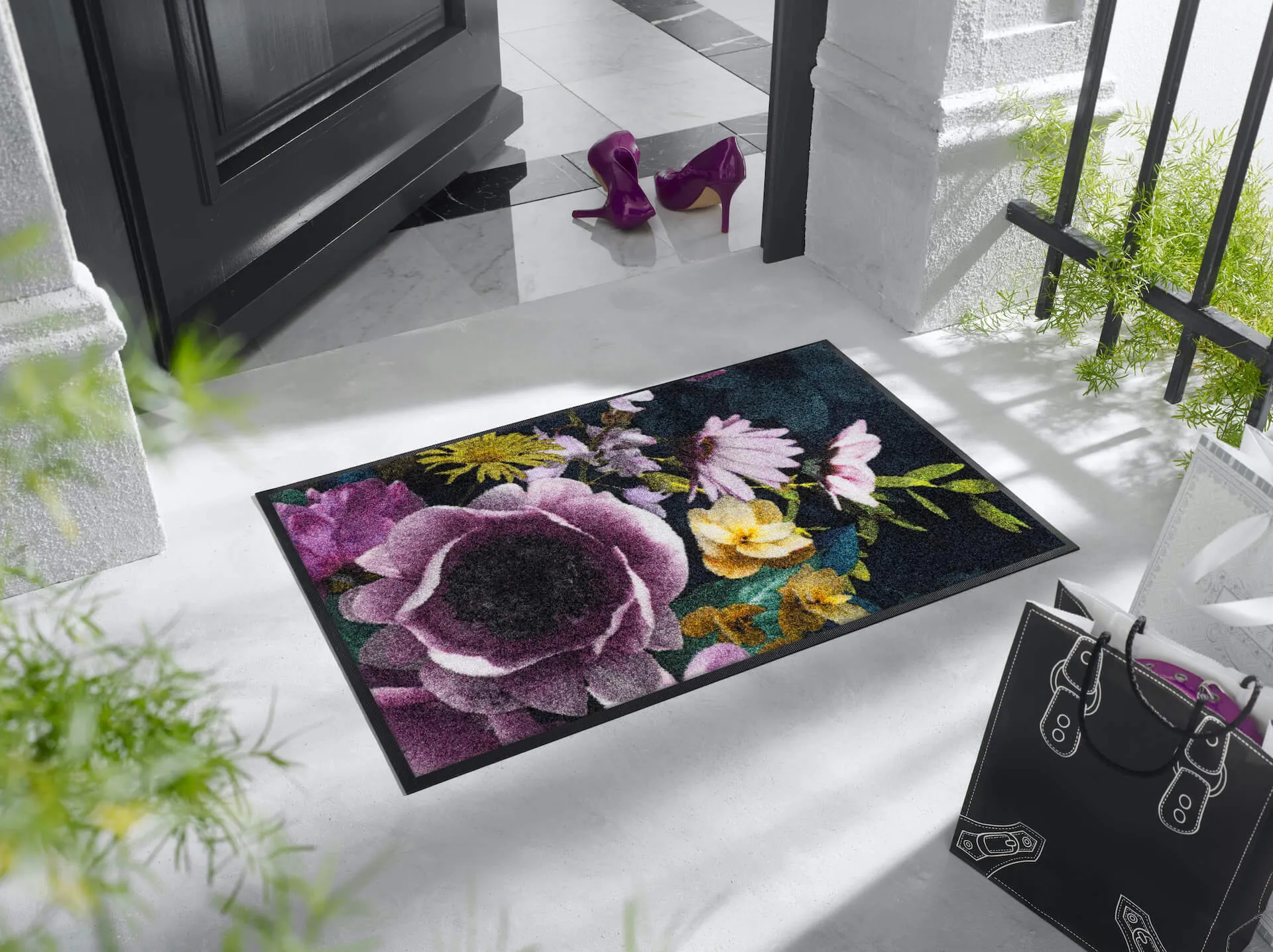 Anemone_50x75cm_05_9010216064810_MILIEU_kl Fußmatte Anemone, Wash & Dry Interior Design, mehrfarbig, 50x 75 cm, Milieubild