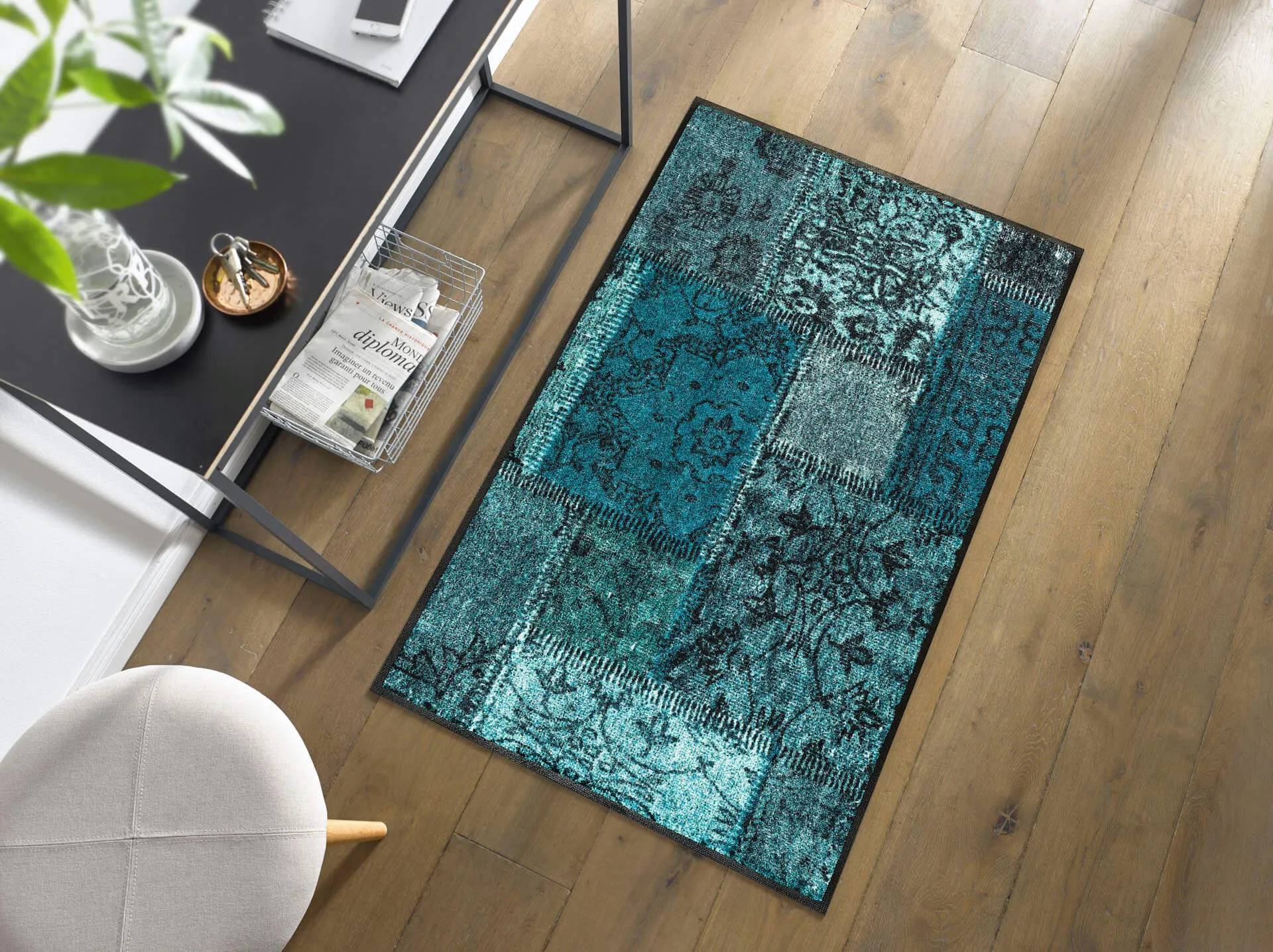 Fußmatte Vintage Patces türkis, Wash & Dry Design, 75 x 120 cm, Interieurbild
