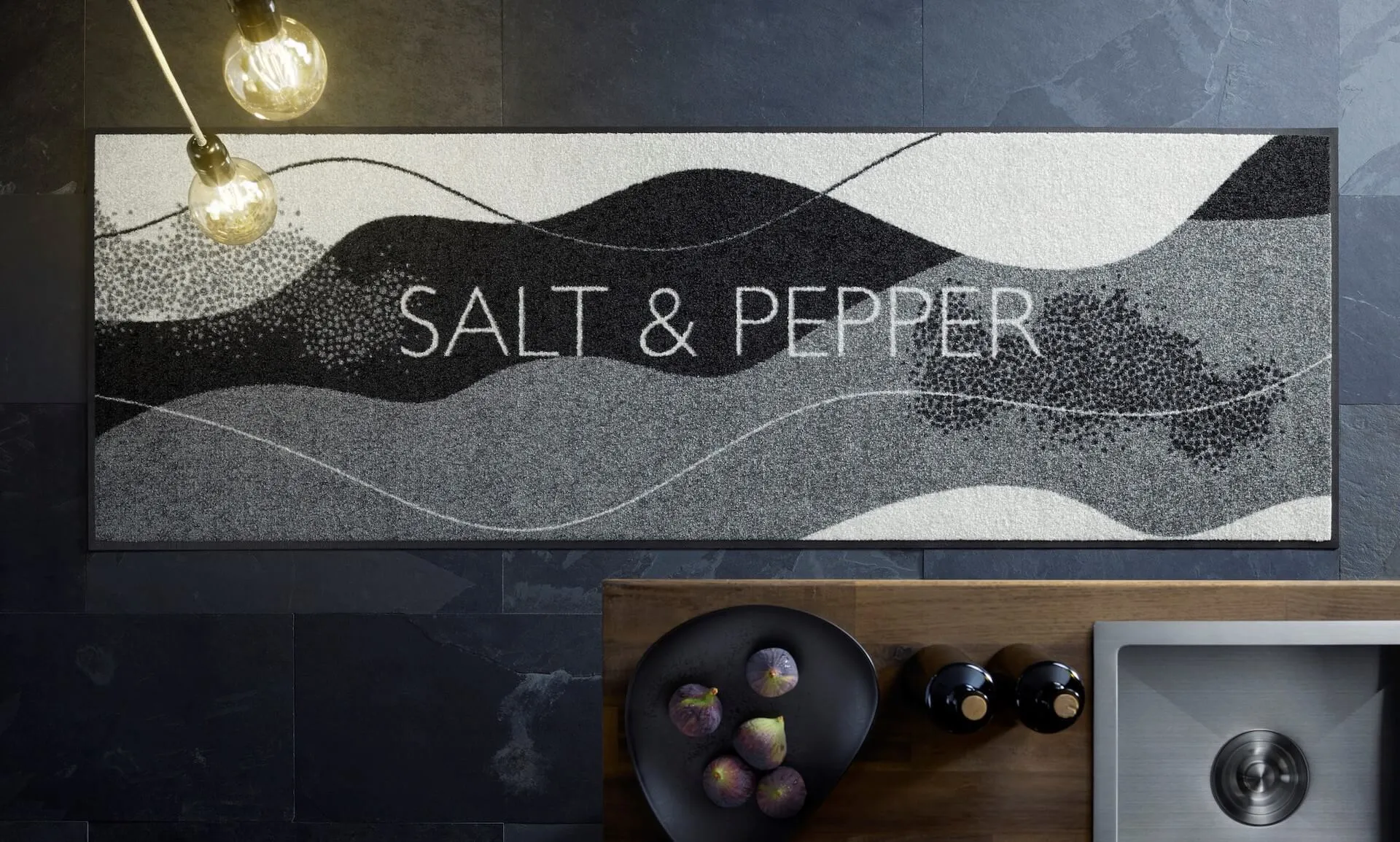 Fußmatte Salt & Pepper, Wash & Dry Cook + Kitchen, 060 x 180 cm, Milieubild
