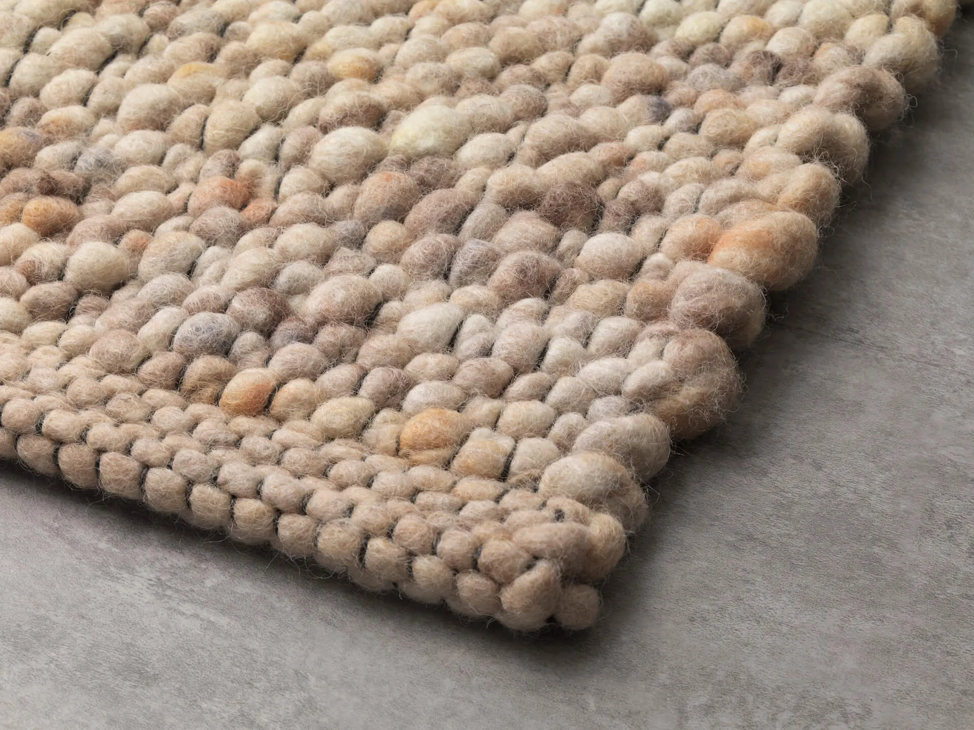 Handwebteppich Beat Swing, Paulig since 1750, Farbe 178, Detailansicht