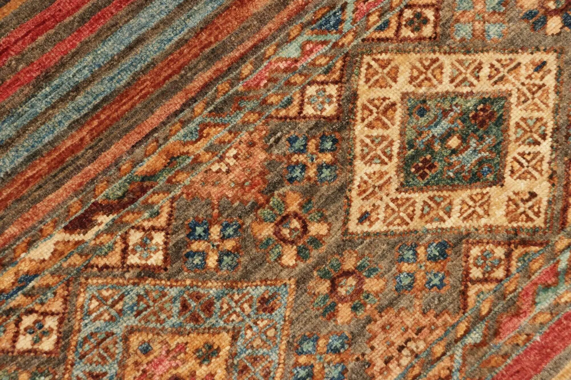 Afghan-Teppich Rubin small, handgeknüpft aus Schurwolle, 079 x 124 cm, mehrfarbig, Detailansicht