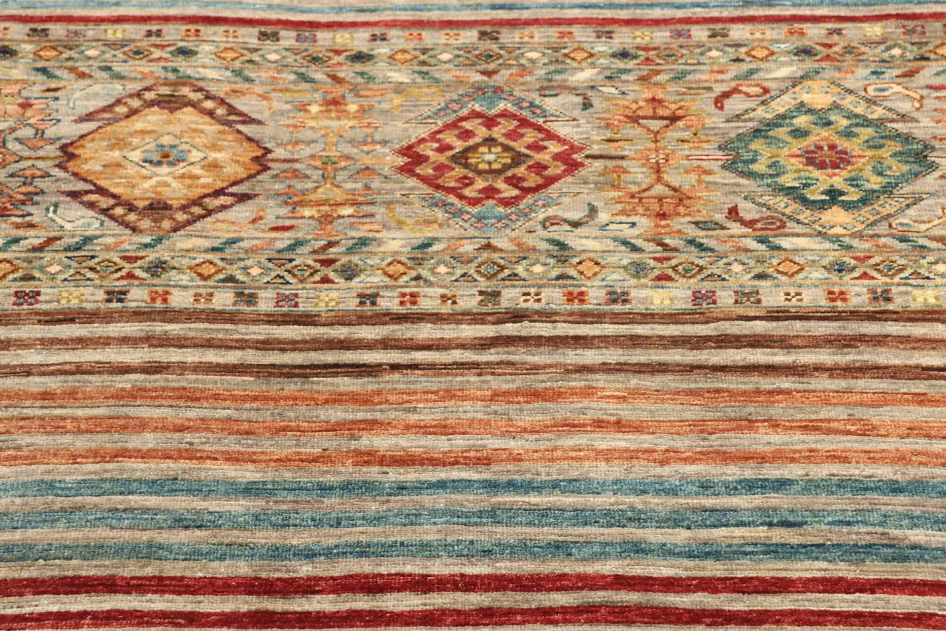 Afghanteppich Rubin Multi, handgeknüpftes Unikat, 098 x 156cm, mehrfarbig, Detailansicht