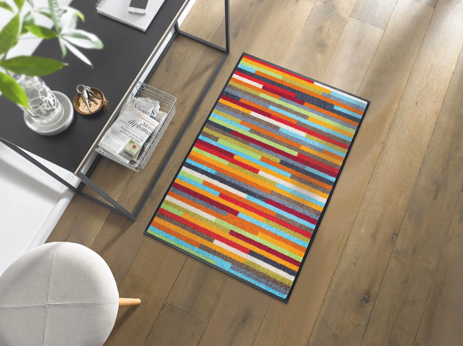 Fußmatte Mikado Stripes, wash & dry Design, mehrfarbig, 075 x 120 cm, Interieurbild