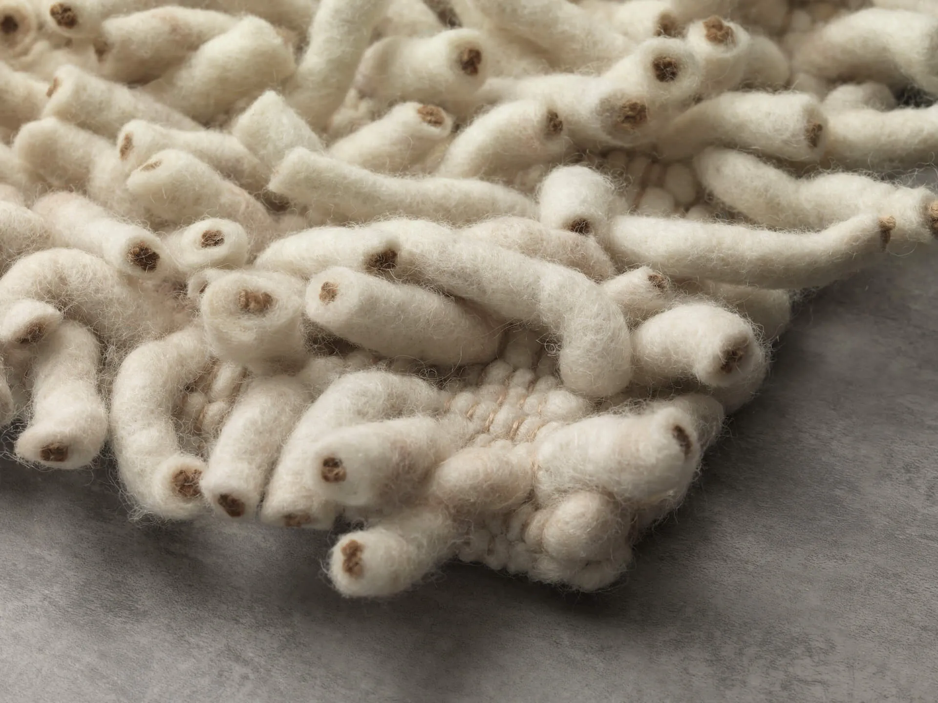 Handwebteppich Salsa Limbo, Paulig since 1750, Farbe 460, Detailansicht