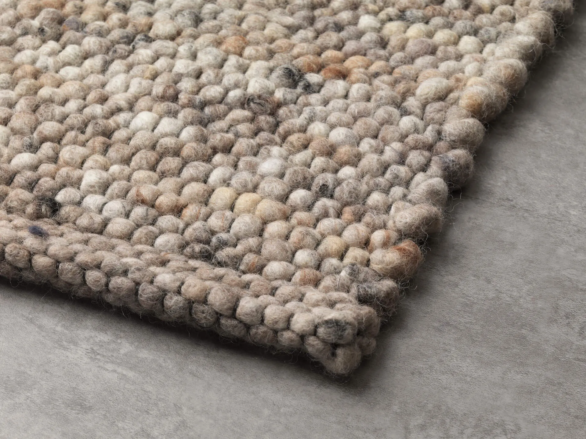 Handwebteppich Beat Base, Paulig since 1750, Farbe 469, Detailansicht
