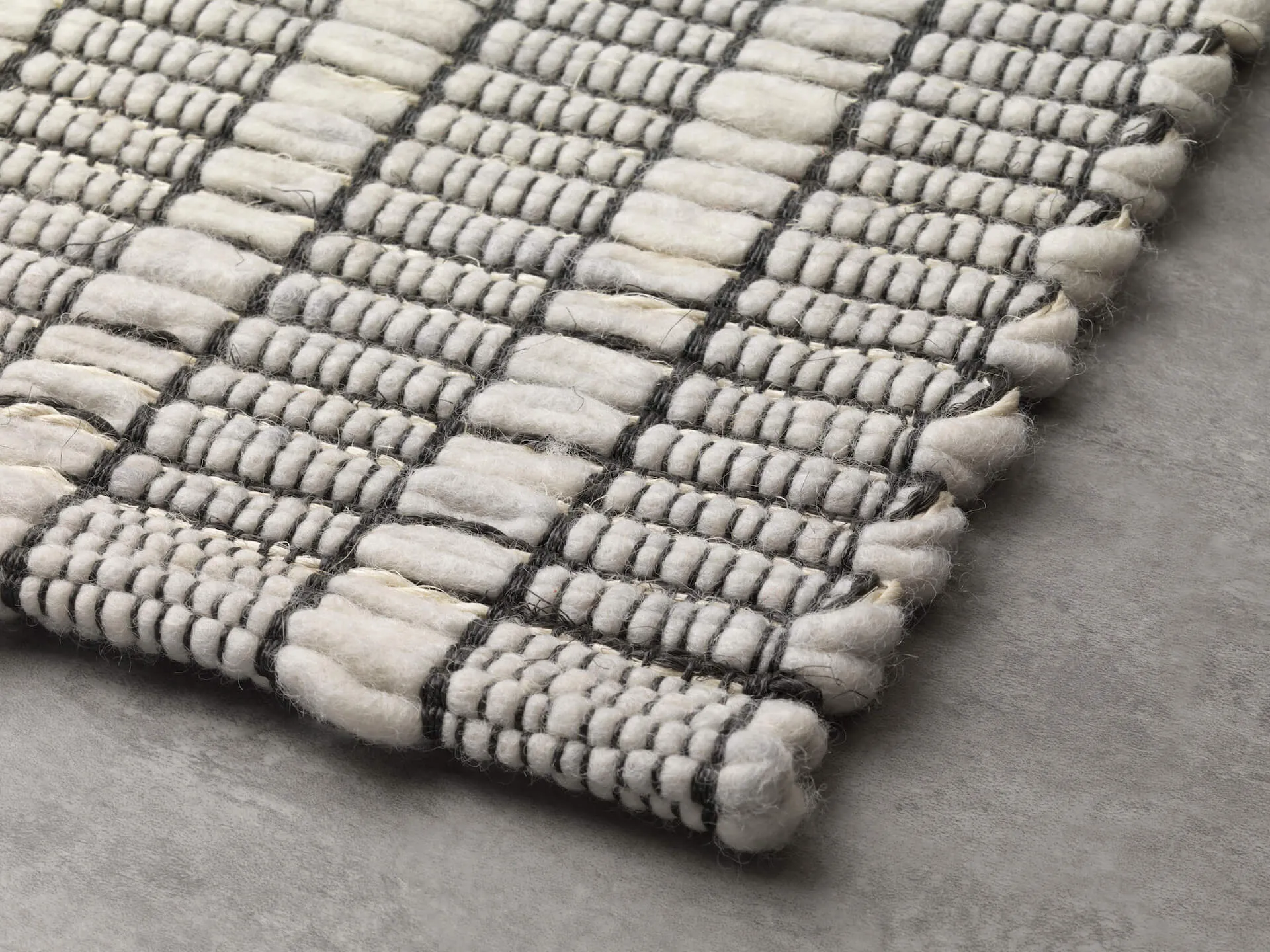 Handwebteppich Beat Fox Paulig since 1750, Farbe 439, Detailansicht