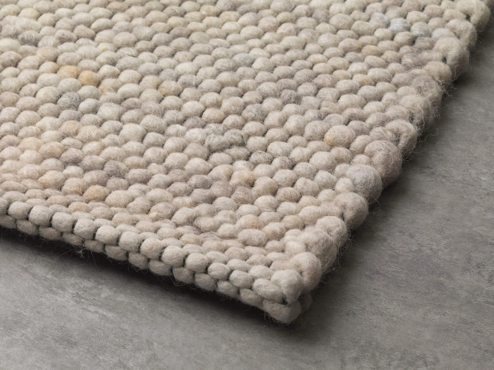 Handwebteppich Beat Base, Paulig since 1750, Farbe 492, Detailansicht