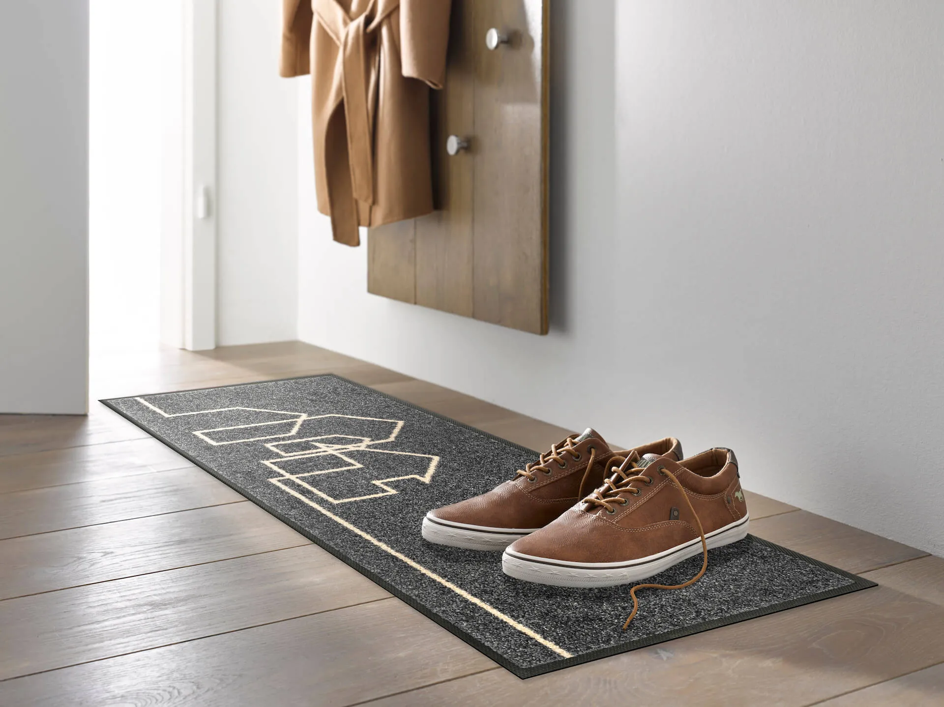 Fußmatte Linestreet, Wash & Dry Design, grau/beige, 035 x 075 cm, Interieurbild