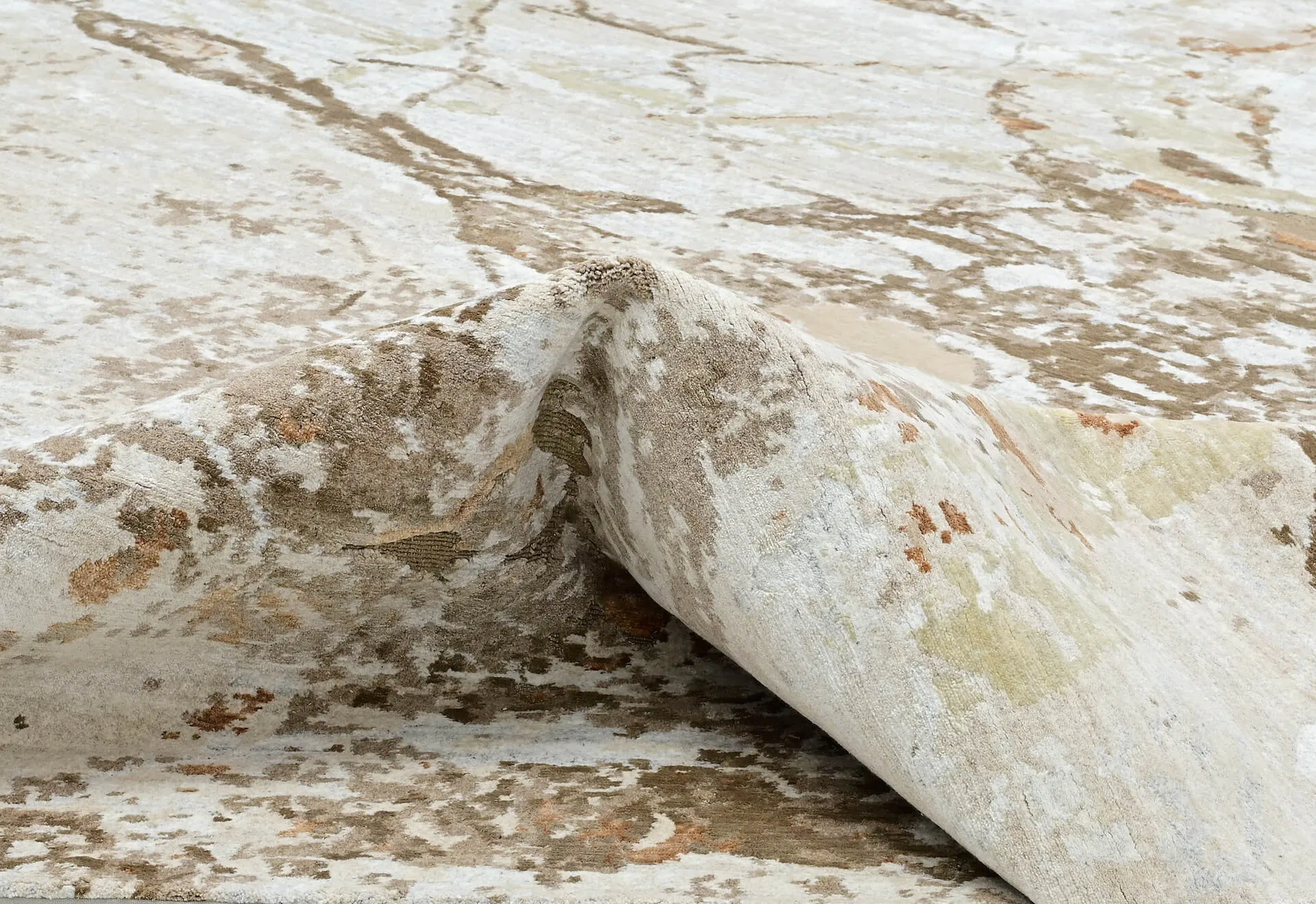 Designteppich Mahabar, handgeknüpft, Schurwolle & Bambusseide, Detailansicht