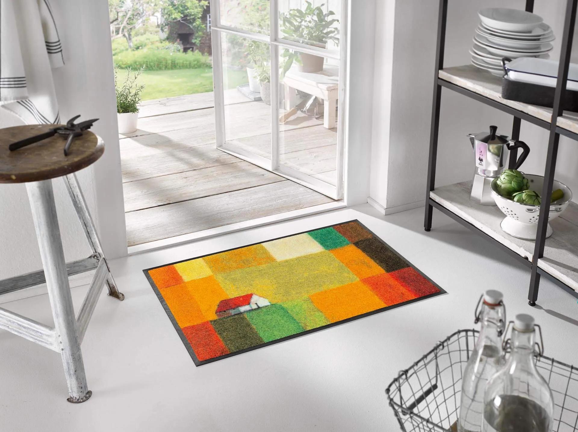 Fußmatte Meadow Lands, Wash & Dry Design, Kunst mit Farben, Interieurbild