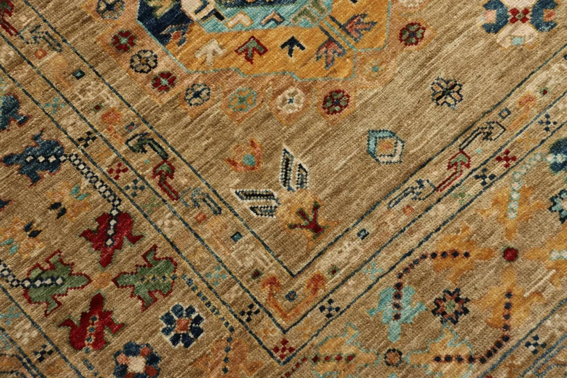  Afghanteppich Tribal Gold Star, reine Schurwolle, handgeknüpft, 169 x 234 cm, Detailansicht